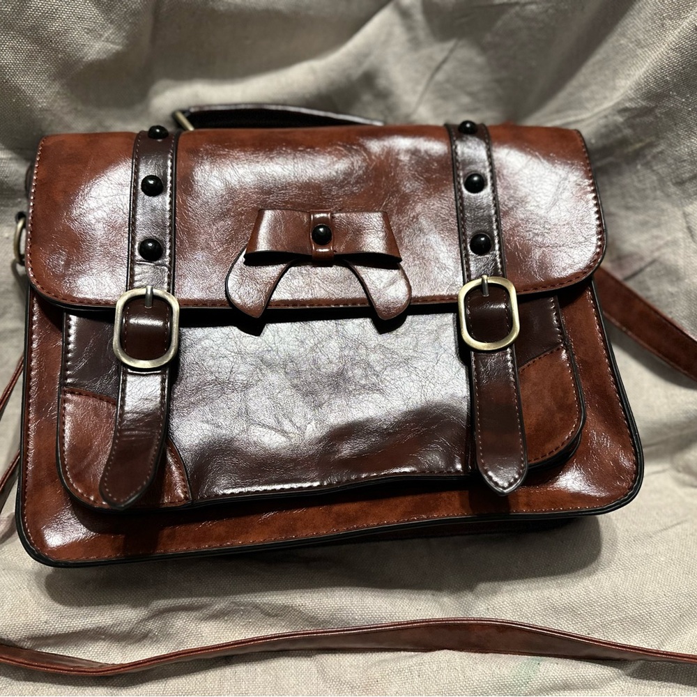 Classic Brown Leather Crossbody Bag